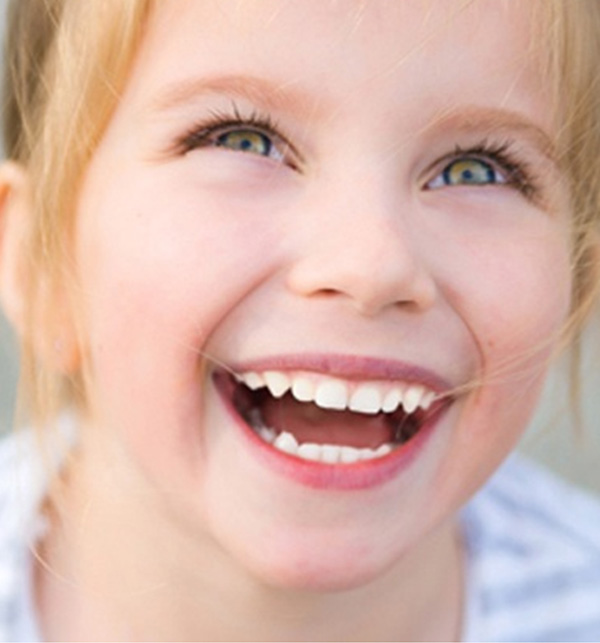 Dentist in AECS Layout